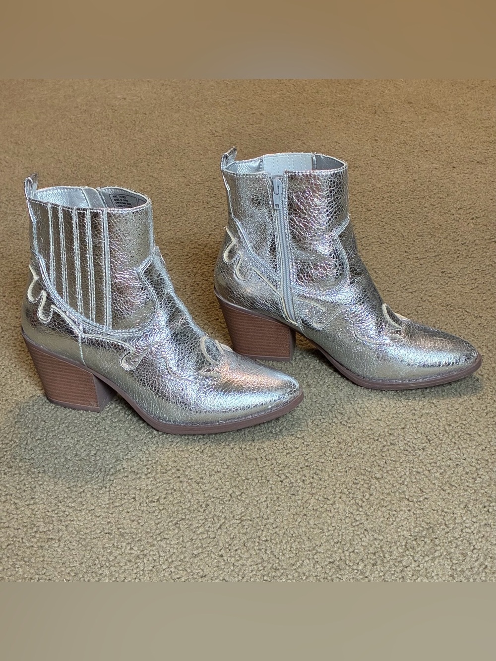 Womens SO Metallic Silver Western Ankle Boots Fashion Cowgirl Booties Heels 7.5M